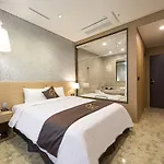 Goldriver Hotel